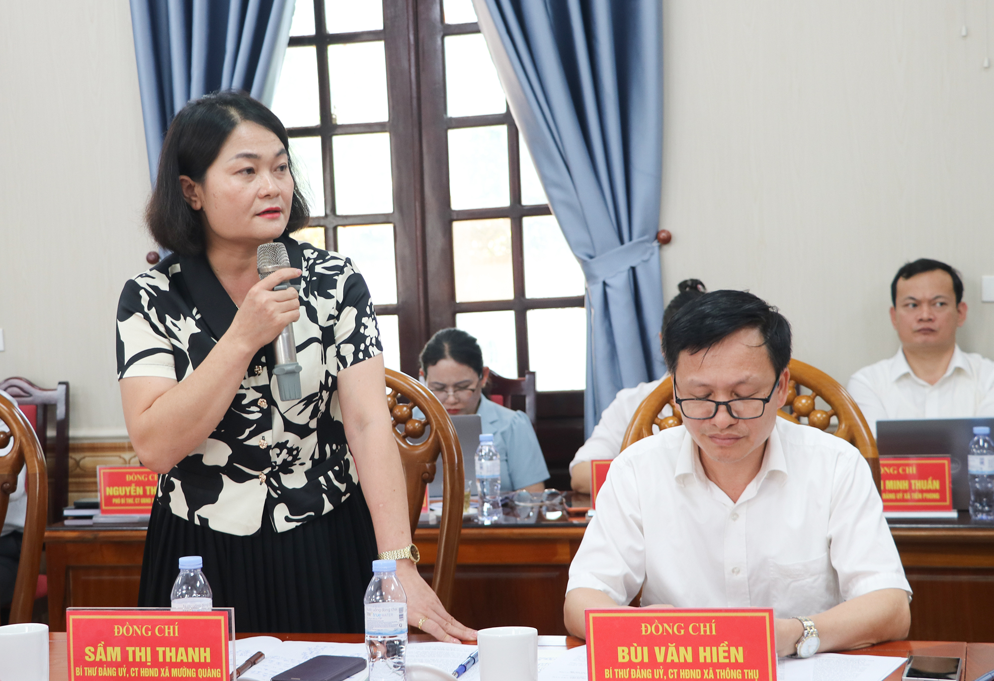 Anh-tin-bai